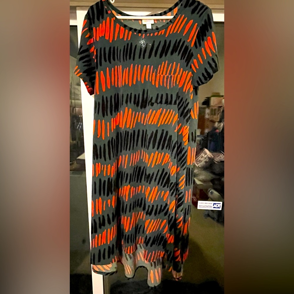 LulaRoe Carly Dress, Size Large, EUC